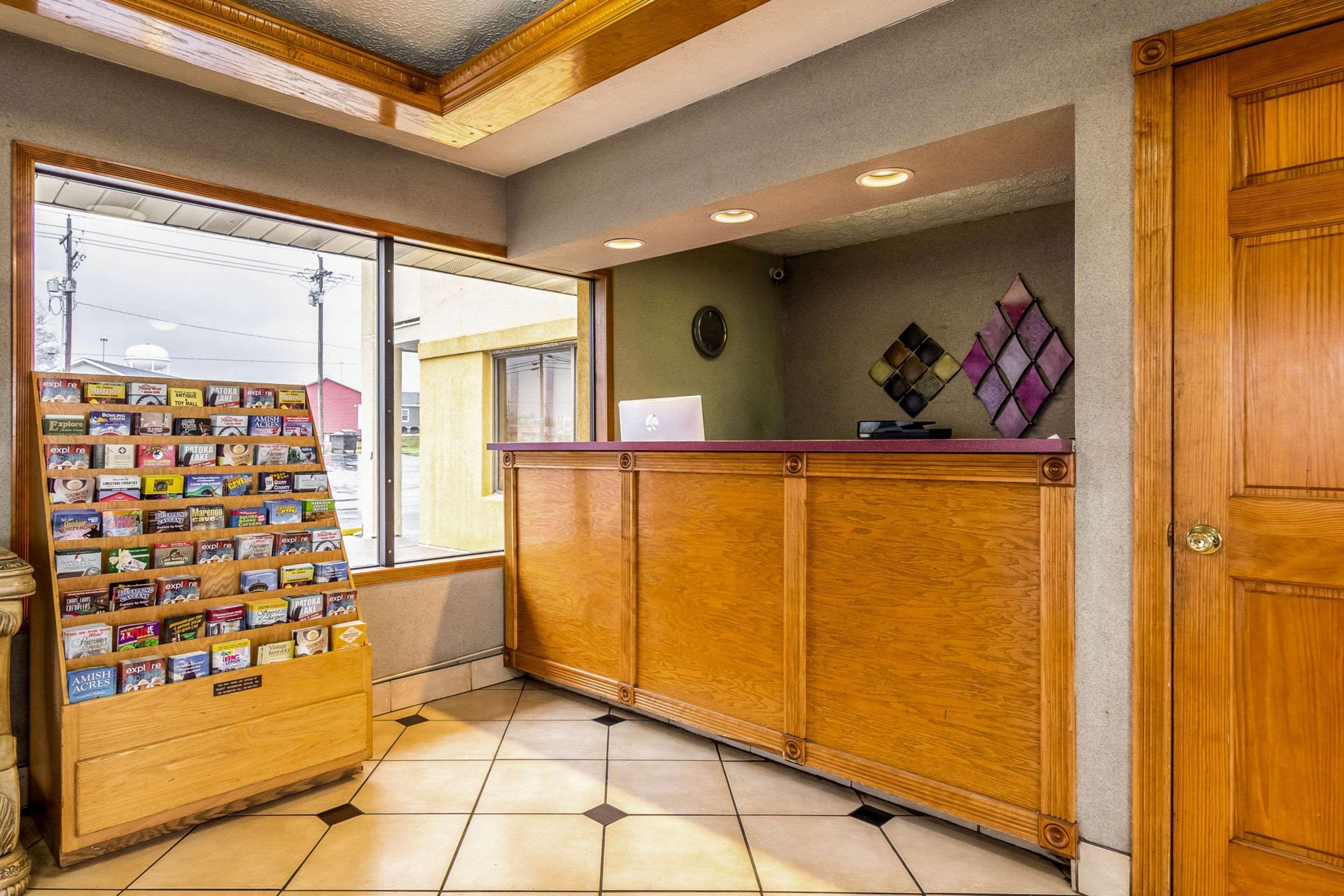 Econo Lodge Seymour Extérieur photo