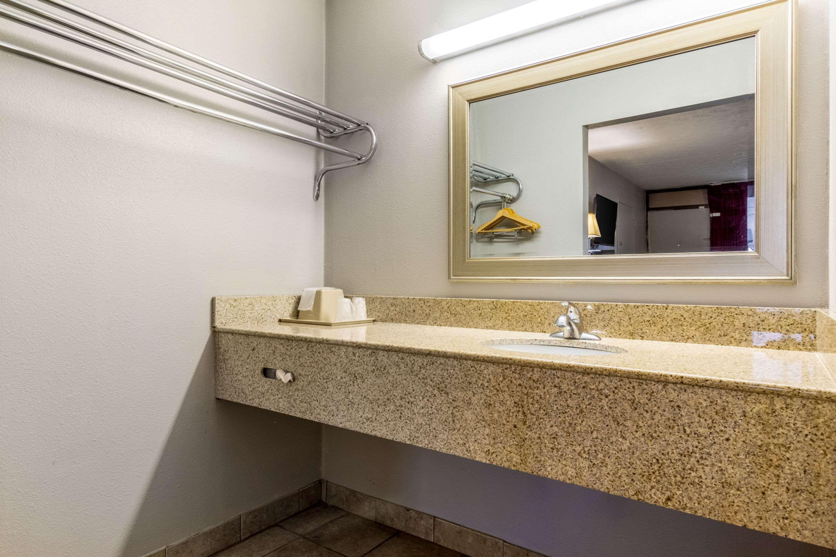 Econo Lodge Seymour Extérieur photo
