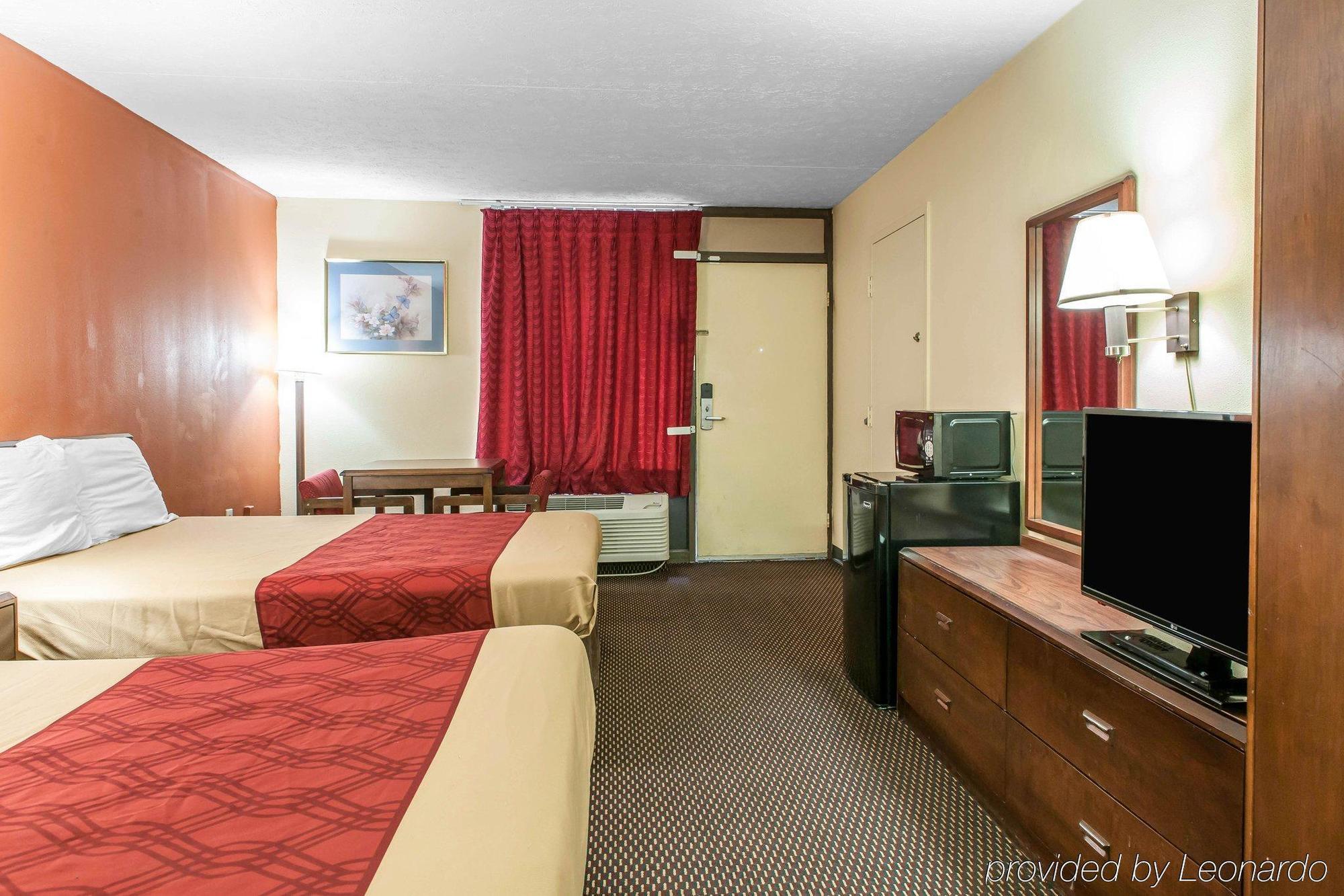 Econo Lodge Seymour Extérieur photo