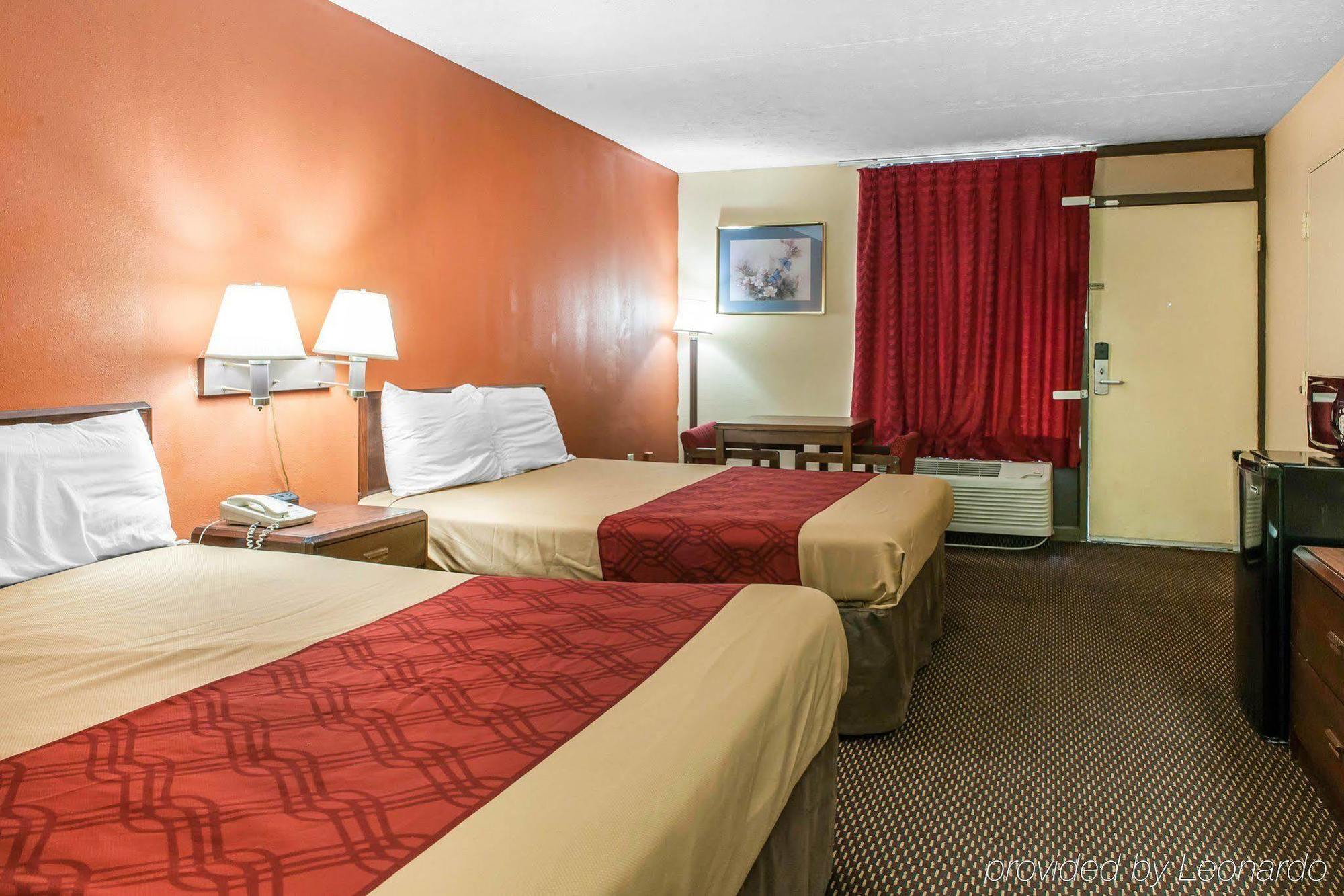 Econo Lodge Seymour Extérieur photo
